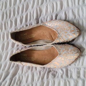 Tom's Jutti Rose Gold Cheetah ballet flats